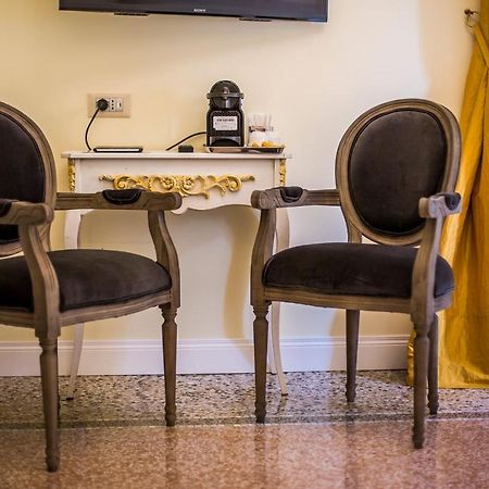 Trastevere Royal Suite Trilussa ローマ エクステリア 写真