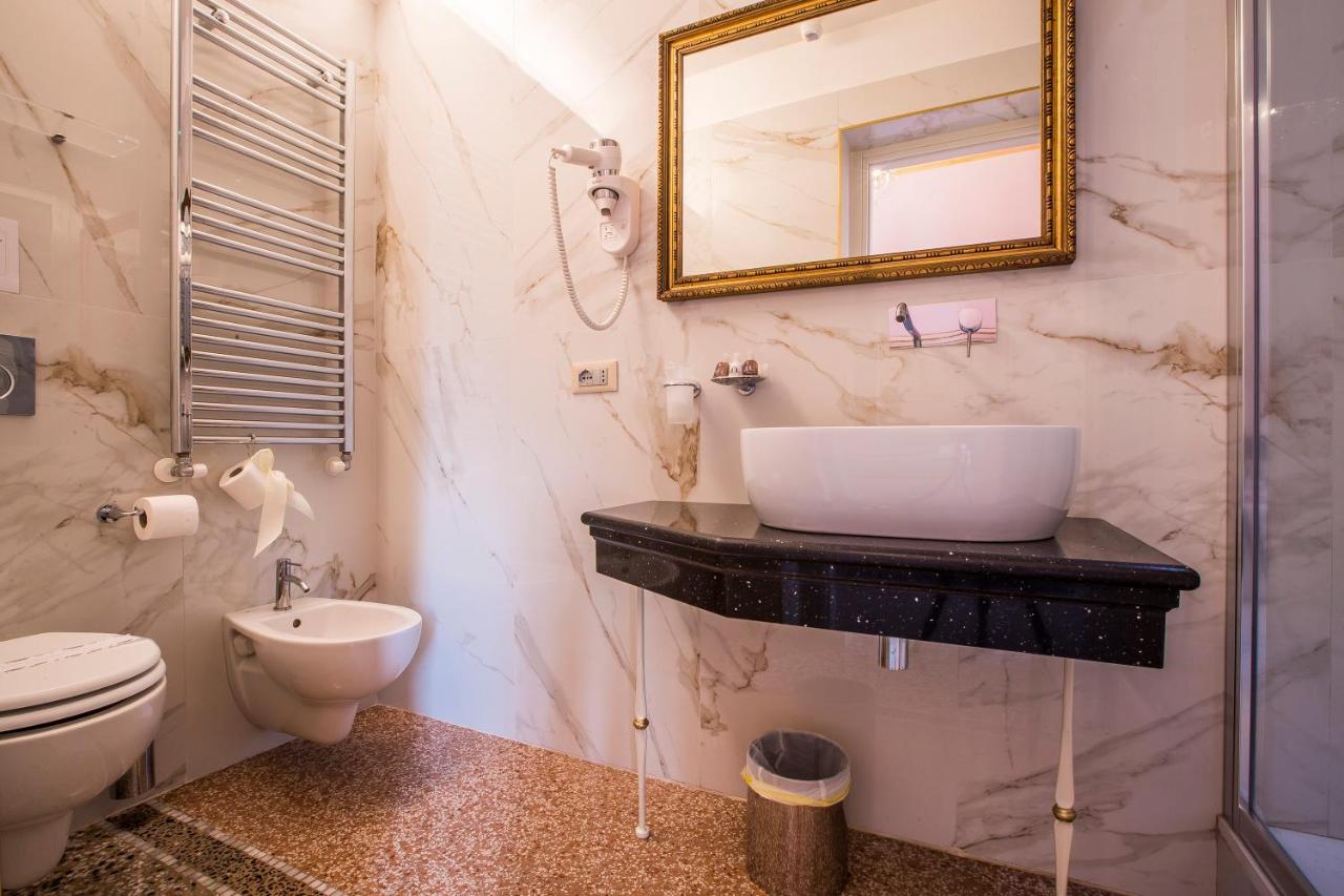 Trastevere Royal Suite Trilussa ローマ エクステリア 写真
